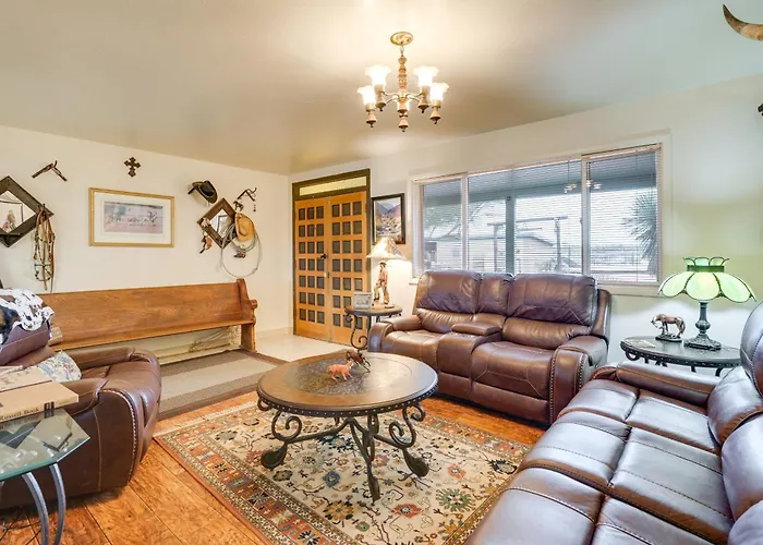 Horse-friendly Ranch Retreat In Wickenburg! Holiday home